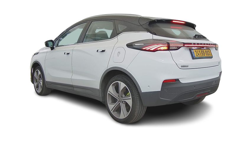 ג׳ילי Geometry C