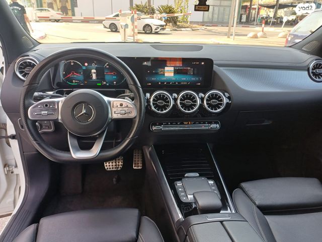 מרצדס-בנץ EQA