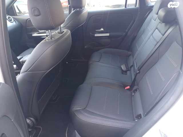 מרצדס-בנץ EQA