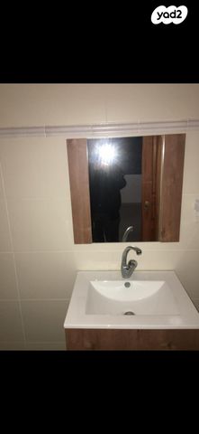 דירה, פרזון, פרזון, פרזון