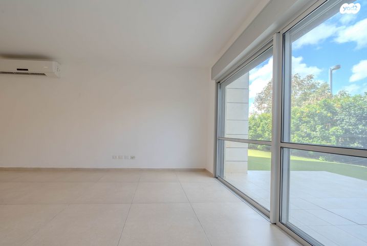 דירת גן, שוהם 5, אבני חן, חריש