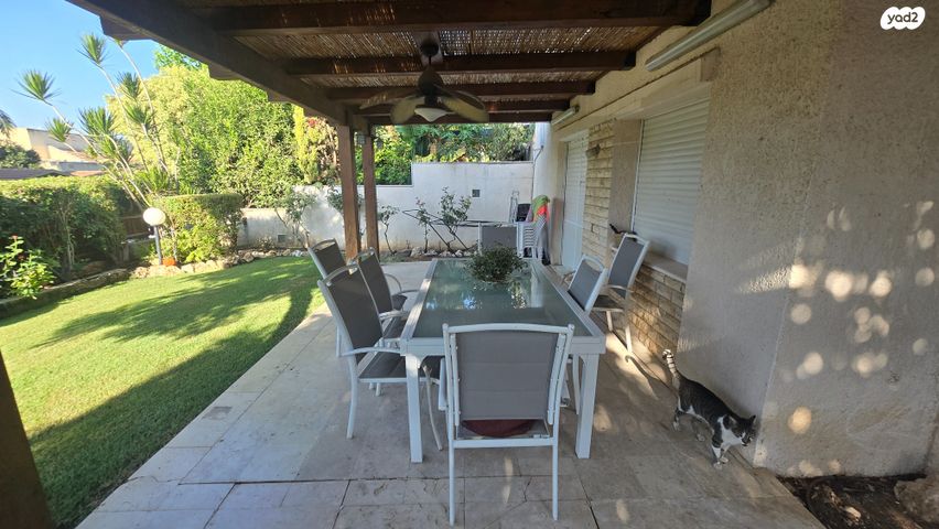 דו משפחתי, רעות, מודיעין מכבים רעות