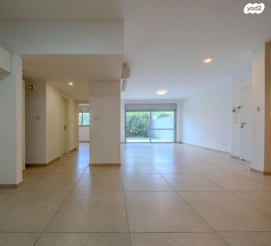 דירת גן, שוהם 5, אבני חן, חריש