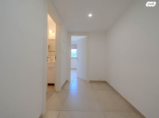 דירת גן, שוהם 5, אבני חן, חריש