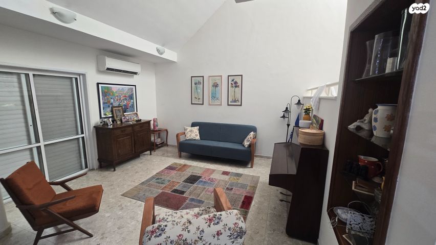 דו משפחתי, רעות, מודיעין מכבים רעות