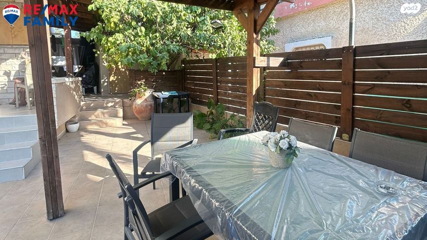 דו משפחתי, ברכה פולד 4, קרית אתא