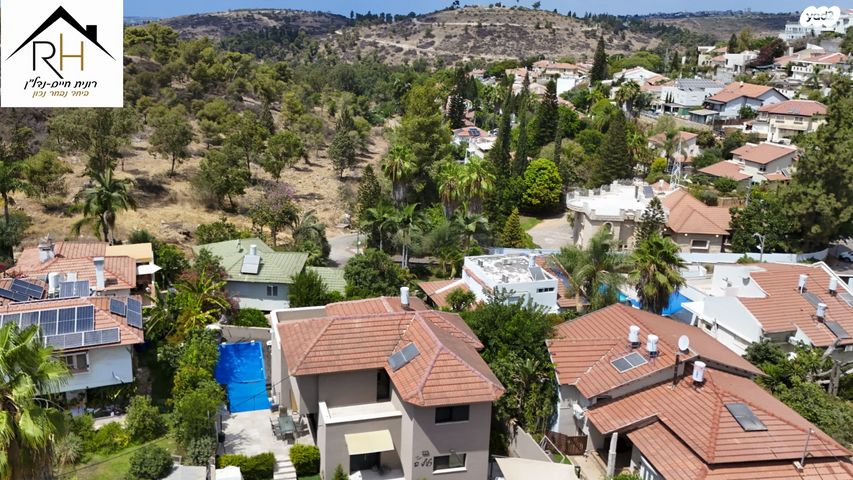 בית פרטי/ קוטג', אורנית