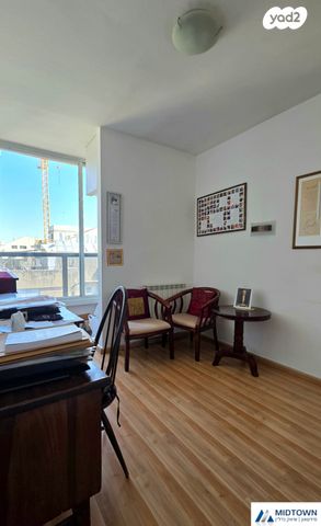 דירה, ארלוזורוב 20, פועלים א, כפר סבא