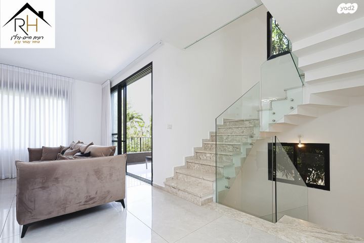 בית פרטי/ קוטג', אורנית