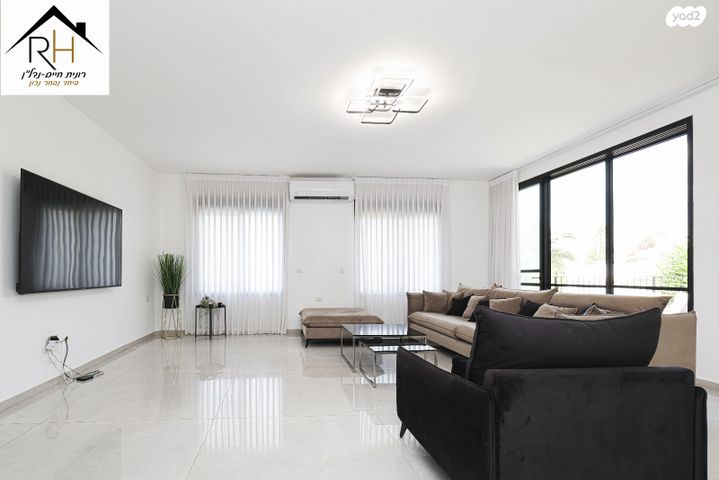 בית פרטי/ קוטג', אורנית