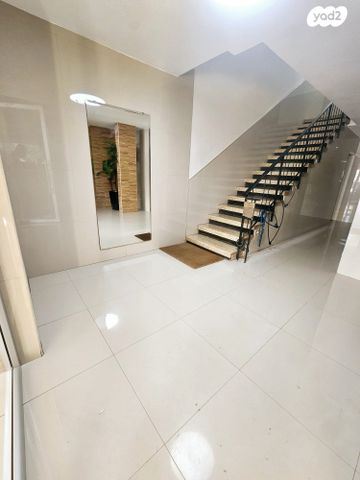 דירה, זלמן ארן, נאות רחל, חולון