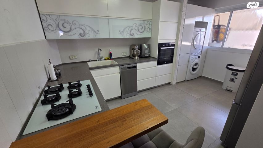 דירה, לח"י, היובל, שרונה, רחובות