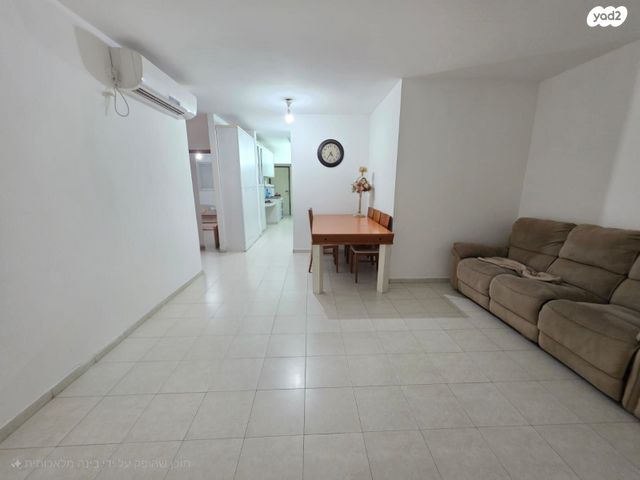 דירת גן, שדרות מלכי ישראל, קרית גת