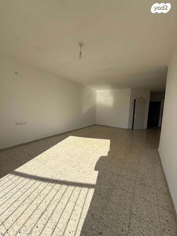 דירה, משה אבן עזרא 17, רובע ה', אשדוד