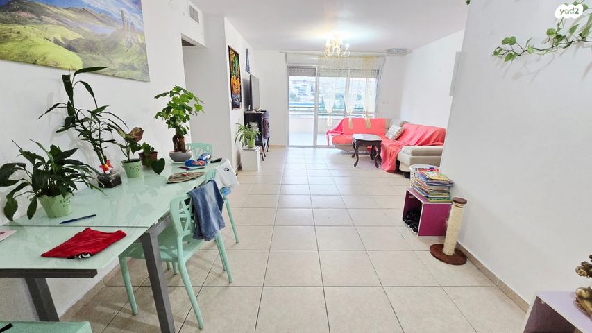 דירה, חטיבת עציוני, רמת רבין מערב, כרמיאל