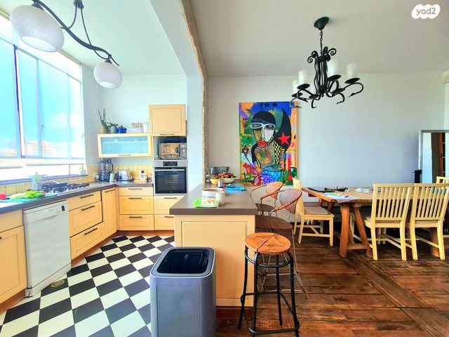 דירה, שדרות מוריה, אחוזה, חיפה