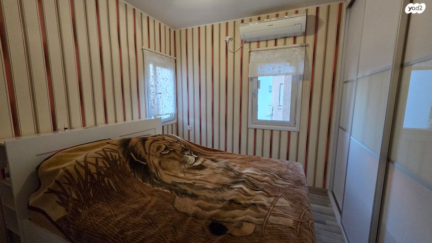 דירה, אהרון שקולניק, ג' / מרכז מזרח העיר, רחובות