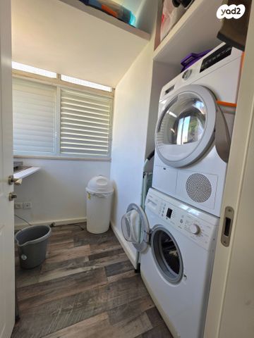 דירה, פורצי הדרך, נווה עמל, הרצליה