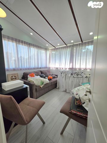 דירה, פורצי הדרך, נווה עמל, הרצליה