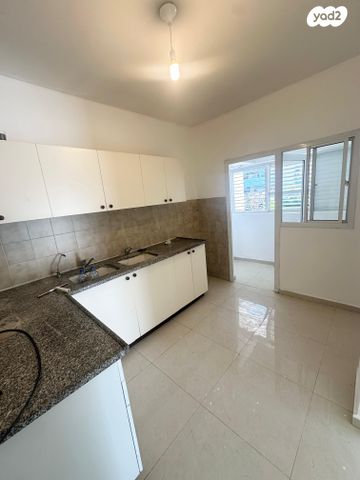 דירה, רות המואביה, נתניה