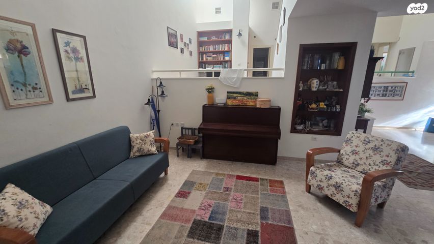 דו משפחתי, רעות, מודיעין מכבים רעות