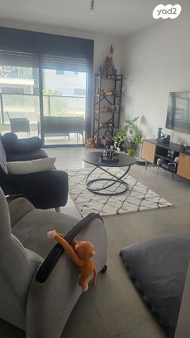 דירה, אור עקיבא