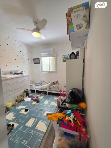 דירה, פורצי הדרך, נווה עמל, הרצליה