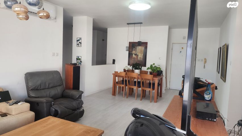 דירה, הרב שאולי 7, רחובות החדשה, רחובות