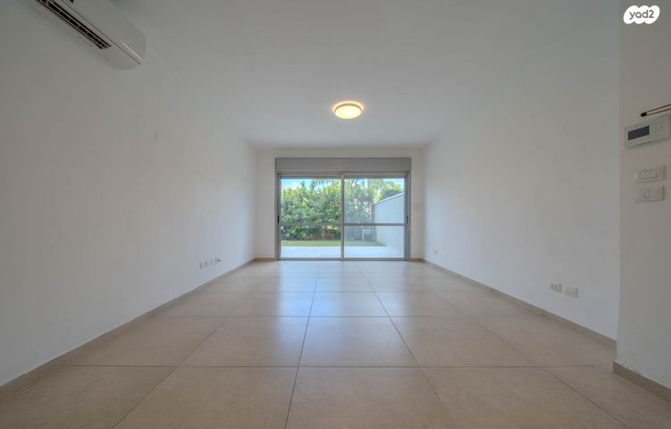 דירת גן, שוהם 5, אבני חן, חריש