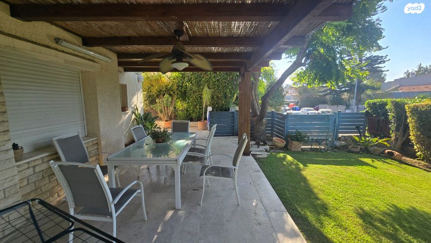 דו משפחתי, רעות, מודיעין מכבים רעות