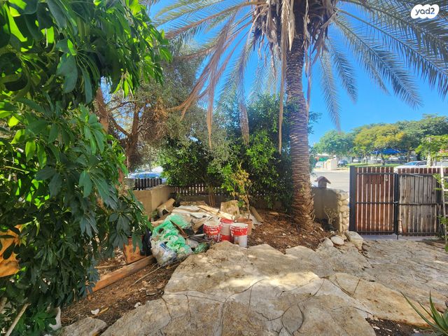 בית פרטי/ קוטג', הרב אלנקווה, נווה ברבור, כפר שלם מערב, תל אביב יפו