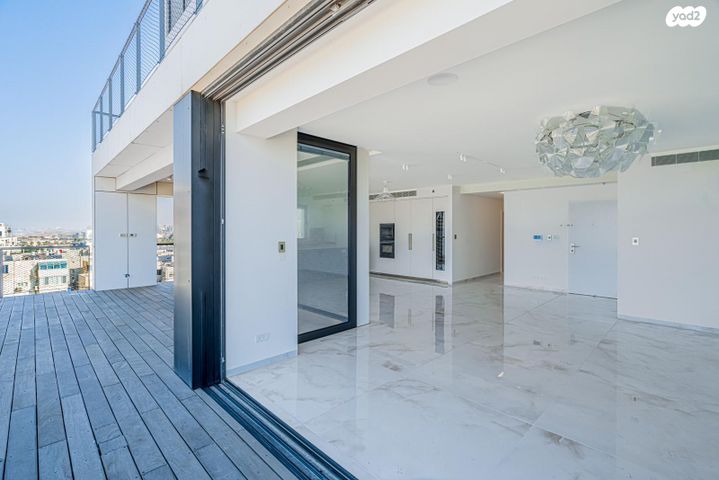 כ"ג יורדי הסירה 