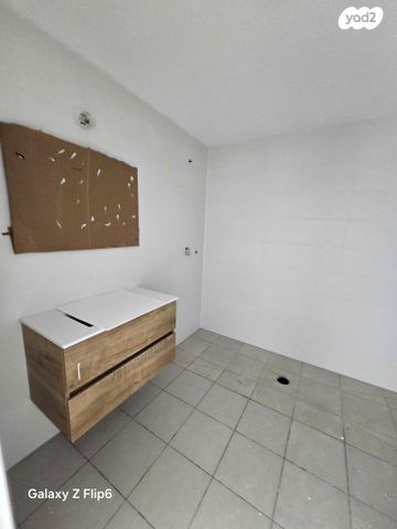 דירה, ראול ולנברג 33, תל אביב יפו