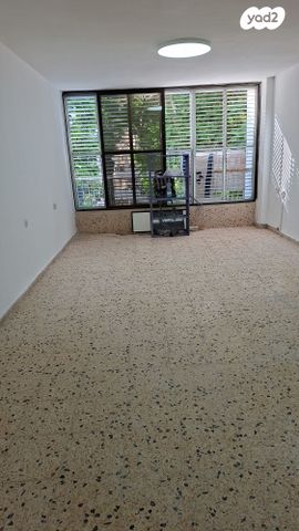 דירה, בן גוריון, מרכז דרום, רעננה