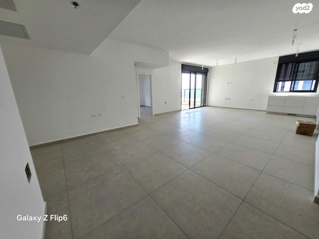 דירה, ראול ולנברג 33, תל אביב יפו