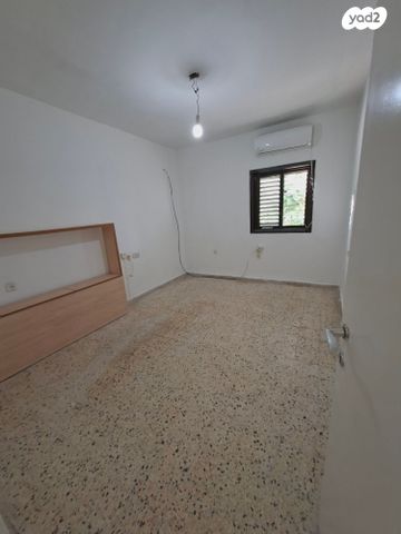 דירה, בן גוריון, מרכז דרום, רעננה