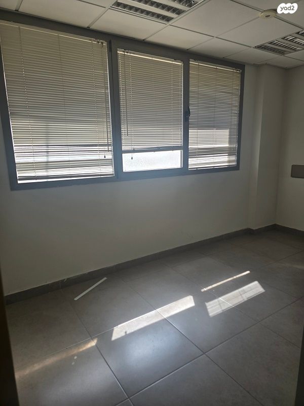 משרדים, יצחק רגר 8, מרכז אזרחי, באר שבע