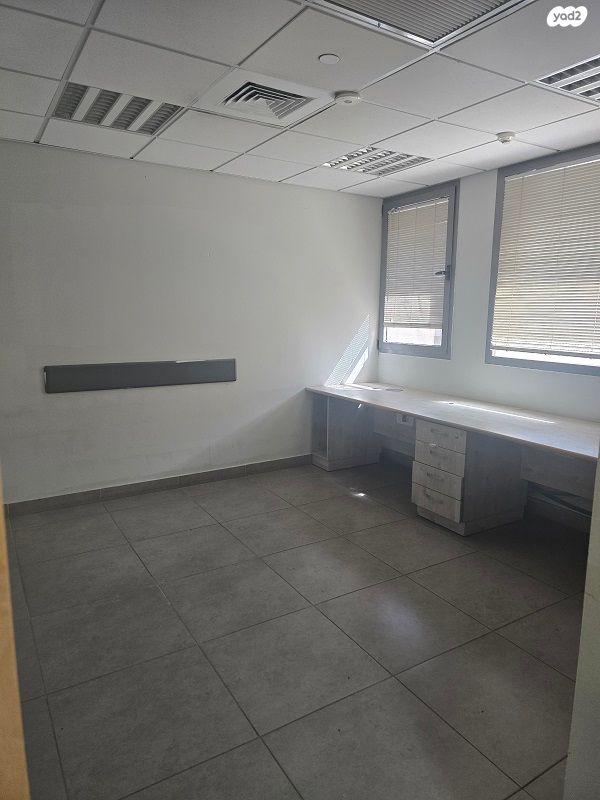 משרדים, יצחק רגר 8, מרכז אזרחי, באר שבע