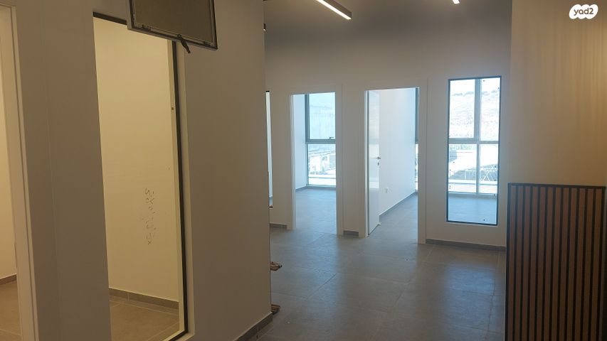 משרדים, מודיעין מכבים רעות