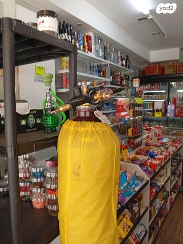 חנויות/ שטח מסחרי, רמת השרון