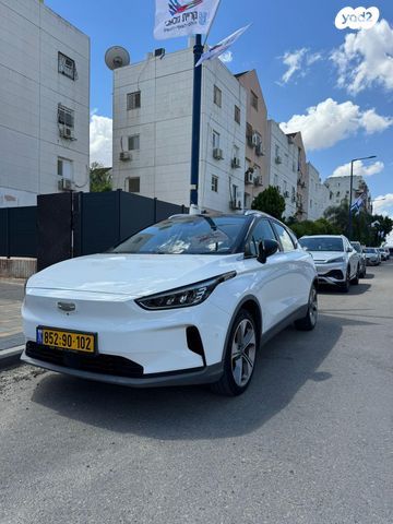 מודעת רכב ג׳ילי Geometry C