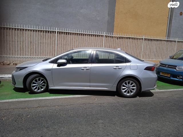 מודעת רכב טויוטה קורולה