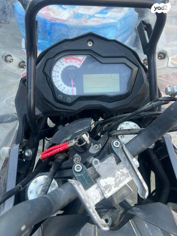 מודעת רכב בנלי 502C