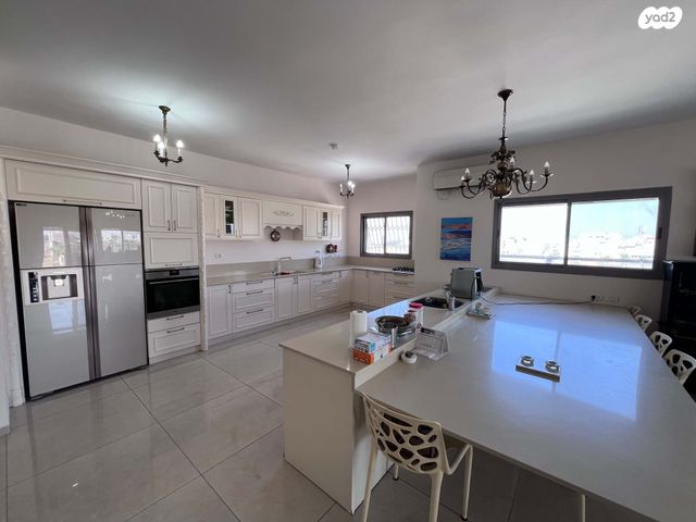 גג/ פנטהאוז, ורדה לרנר 9, מרכז העיר, עפולה