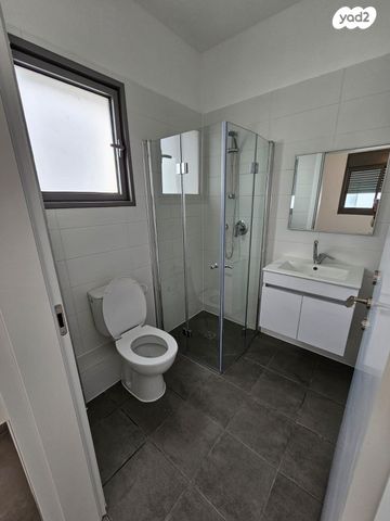 דירה, הרב נריה 3, קרית השרון, נתניה