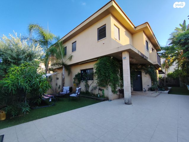 בית פרטי/ קוטג', שלמה בן יוסף 30, גני מנחם, באר יעקב