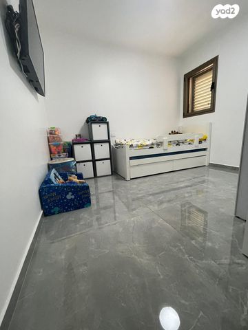 דירת גן, דליה רביקוביץ 16, קרית האמנים, מצליח, רמלה