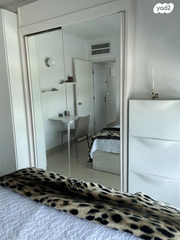 דירה, שדרות עובד בן עמי 2, נוף הטיילת, נתניה