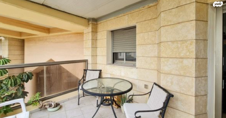 דירה, רעננה