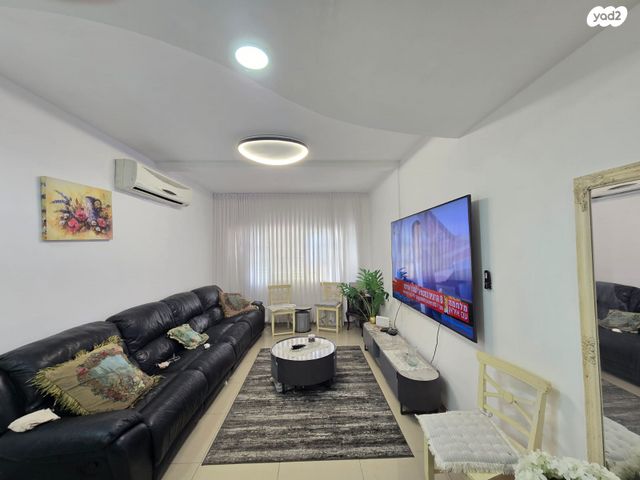 דירה, חנה סנש, קרית מוצקין